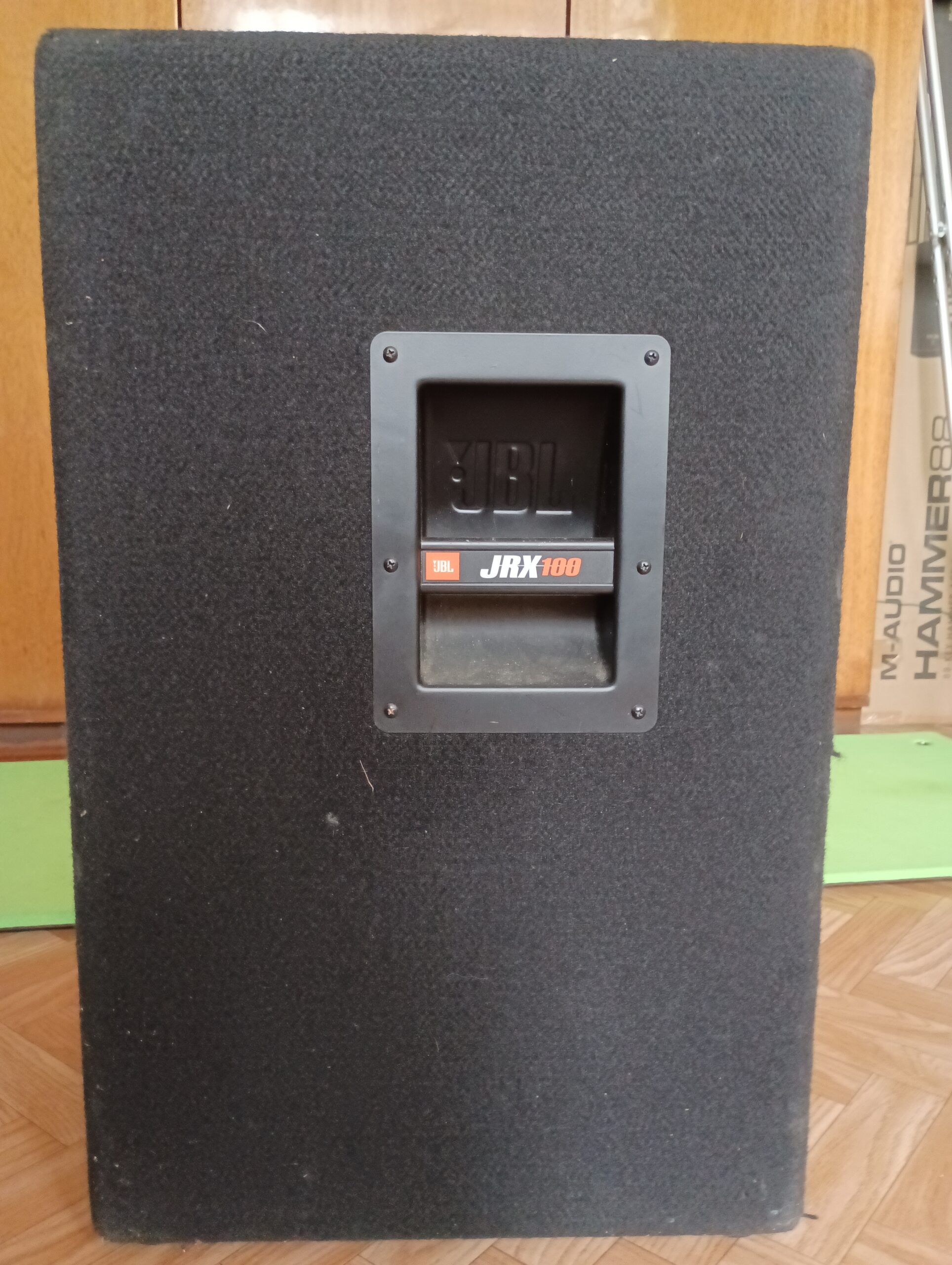 JBL JRX-100serijos JRX115 Kolonėlė - Image 2